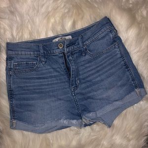 🚨CLOSET PURGE!🚨 Hollister High Waisted Shorts